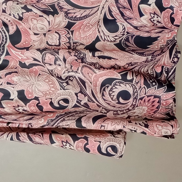 Sara Morgan 3/4 Sleeve Pink Collared Paisley Blouse w Side Slits L - Picture 4 of 5